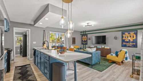 3BD Family Retreat - 4 Mins to UND - Yard Games - Foto 4