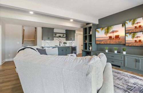 Accessible Lakeside Luxury at the 45mm w/ Private Dock, Sunset Views & More - Foto 8