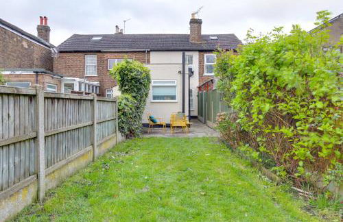 Ann’s Place - 2 Bed House Central Romford - Free Parking & Garden - Foto 33