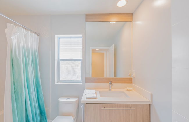 Seaside Style by Avantstay Rooftop Walk to Beach Chic Design - Photo 29