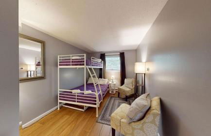 Silver Spring Chalet Brought to you by GetAway Vacations - Foto 28