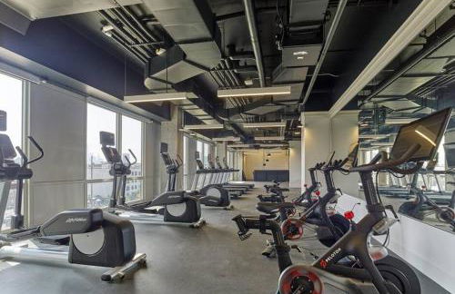 Empire State View - Luxury Apt - Shuttle to NYC - Foto 16