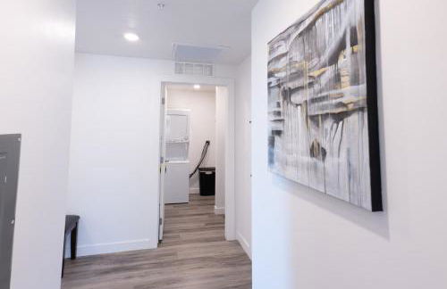 Sugarhouse! Mountain View 3BR, 2BA Gym, Parking - Foto 33