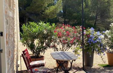 LE SEPT charmant studio aux portes des calanques - Photo 3