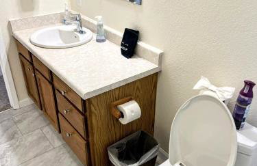 Spacious Downtown 2-bdrm Apartment - Photo 29