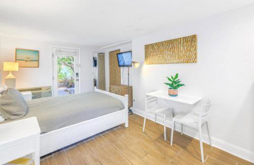 Private Patio, Walk to All, 2min- Siesta Keys Best Beach, 1min- Dining & Entertainment of Village! - Foto 6