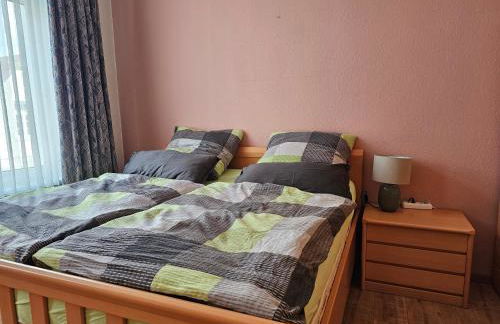 135qm 4 Zimmer Ferienwohnung in Stadtnähe, Wintergarten Parkplatz - Photo 5