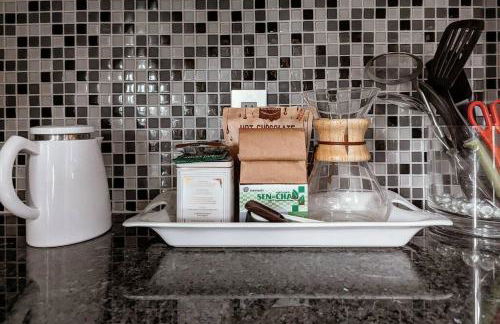 Lakeview Home by Lightrail Downtown & Airport - Foto 20