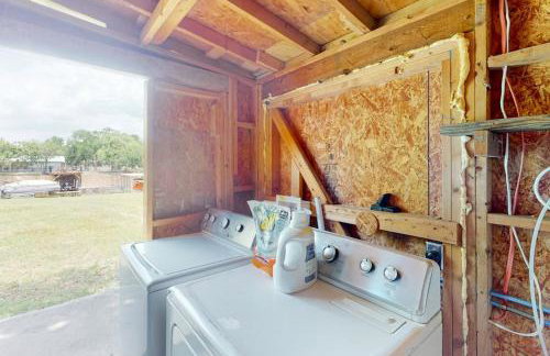 Dog-Friendly Waterfront Home with Dock, Grill, Water Views, Patio, Washer/Dryer - Photo 13