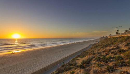 Luxury Ocean Views & Steps To The Sand - Tower 36 Lower Condo Unit - Foto 3