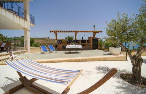 4 Bedroom Stunning Apartment In Ciotta - Foto 8