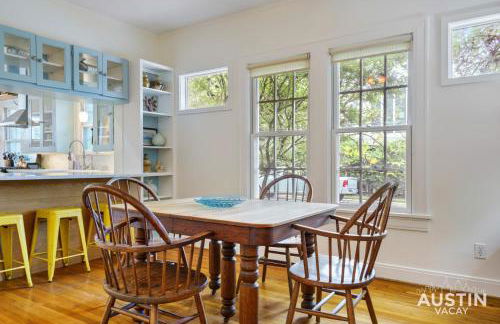 Charming Vintage House in Zilker with Hot Tub and Parking - Foto 20