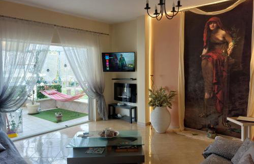 Delphitea Philoxenia - Photo 20