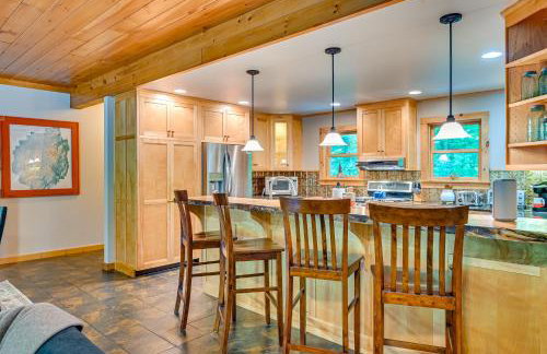 Thendara Cabin on Moose River with Game Room! - Foto 9