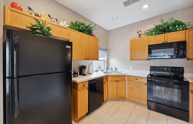 Vacation Resort Home Right Outside Of Disney World Parks With Private Pool 4 Bedroom Home by RedAwning - Foto 11