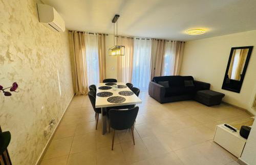 Calpe Casa adosada entorno playa y montaña tranquilidad relax jacuzzi piscina wifi aire jardin barbacoa y parking - Foto 38