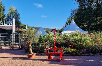 Charaktervolle 122qm Altbau-Ferienwohnung mit Stuck, viel Platz für Familien & Gruppen bis zu 8 Personen, Parkplatz inklusive - Photo 75