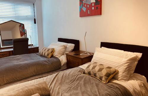 Stunning Stylish & Spacious Ground Floor Apartment, Kidderminster - Foto 17