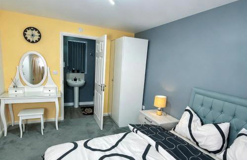 Ellas Stays - Photo 34