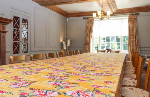 Solton Manor - Photo 8