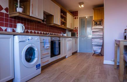 The Snug, ideal for sporting events and city breaks, hidden nook in the Heart of Newcastle, with parking, Wifi, Smart Tv, close to all local travel links - Foto 28