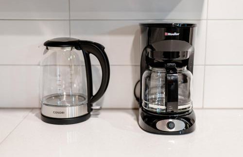 Convention Ctr Bespoke Beauty - 2BD Pool,Gym,Hot tub,Pkg - Foto 22