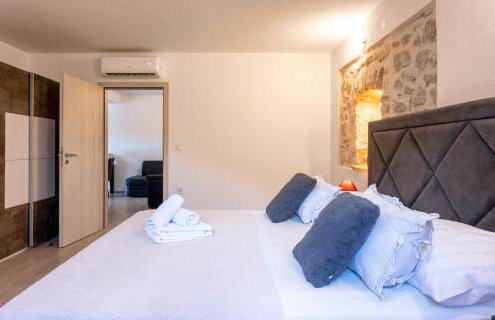 Apartments Ante 2 Hvar center, pool - Photo 64