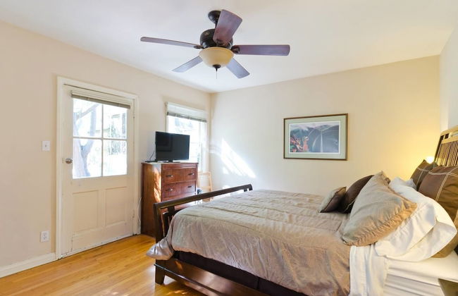 Hollywood Hills Canyon Breezes - Photo 4