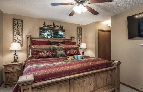 Horsin Around-cabin With A Peaceful Covered Deck - Foto 10