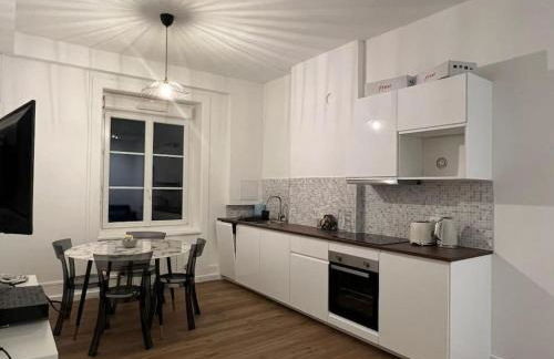 Superbe T2, rénové, calme - Foto 7