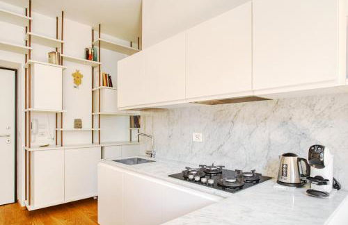 Just Urban Stays - Bilocale con Spazio Esterno - 10 min Duomo in tram - Foto 17