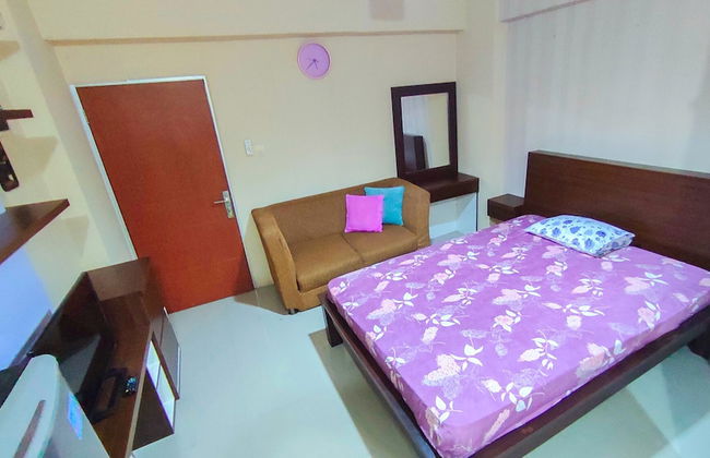 Lily Room at Apartment Cibubur Village - Foto 12