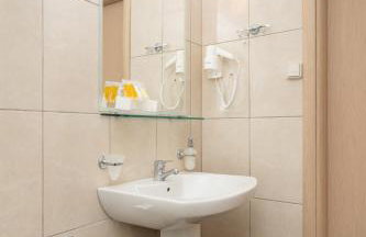 Finiki Plaza - Photo 18