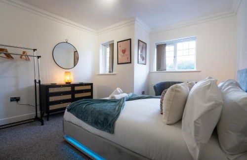 Runway Hse Luxe 5 Bed, with King sized Beds, next to Aiport & NEC, JLR 5 mins - Foto 12