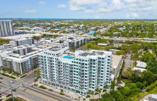 Chic 2BR Getaway Walk to Breweries and Art Walk - Photo 40