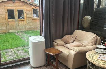 Stylish Home With Full Amenities - Photo 11