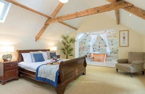 The Coach House - Photo 1