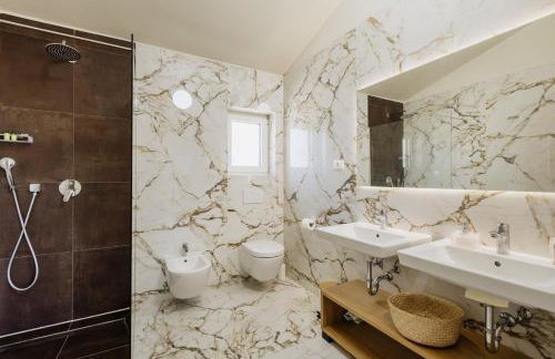 Villa Mila with private pool, BBQ and jacuzzi - Foto 8