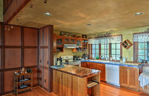 Forested Gold Beach House with Panoramic Ocean Views - Foto 11