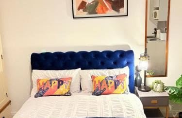 Stylish studio 8,Weekly, Monthly stay deals,Parking,Contractors,NHS,Families, Relocators, nr Sandwell hospital - Foto 2