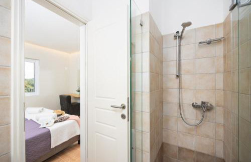 Villa Ioanna Agios Stephanos - Photo 43