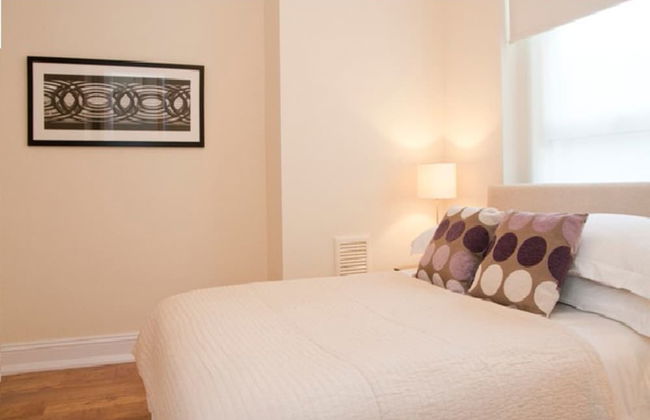 SHQ Apartments - Photo 35