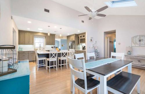 Poppy's Hampton House:Large Yard,Beach,Newly Renovated - Foto 3