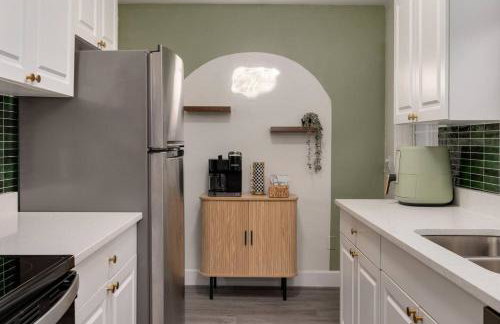 10 Minutes to Downtown with Jacuzzi, Pool Table, Ping Pong, and BBQ - Foto 10