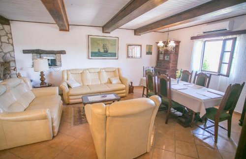 Unique Villa Bošket with Pool and Jacuzzi surrounded by Nature - Foto 11