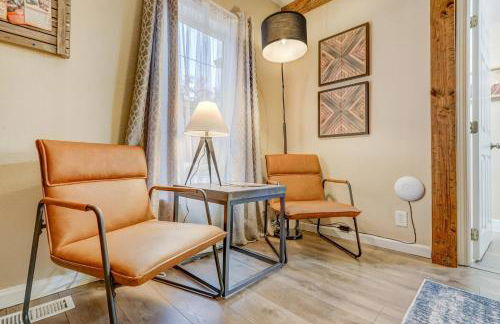 Downtown Launchpad for Urban Explorers | Fireplace - Foto 6