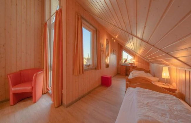 Ferienhaus mit Terrasse und Balkon - Foto 8