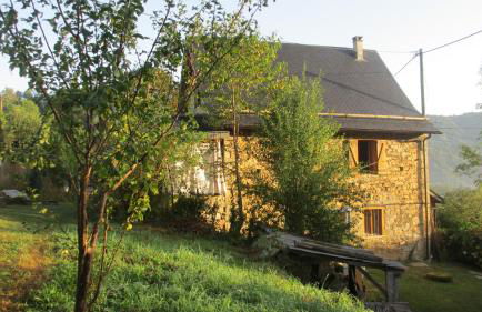 Maison sans mitoyenneté 760 m d'altitude pour 6 personnes sur grand terrain non clos - Foto 13