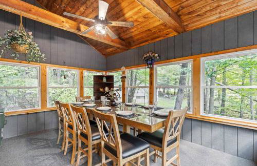 Pocono's Resort | Fire Pit, Jacuzzi, Winter Sport - Foto 54