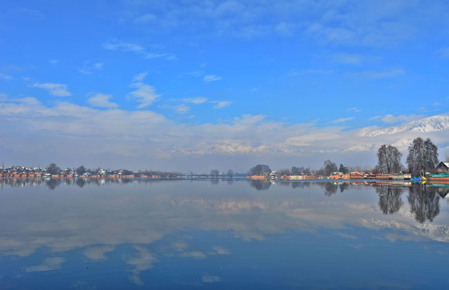 Golden Flower Heritage Houseboat - Foto 17